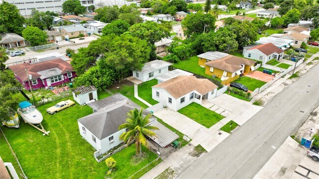 Building Photo - 1036 NW 75th St