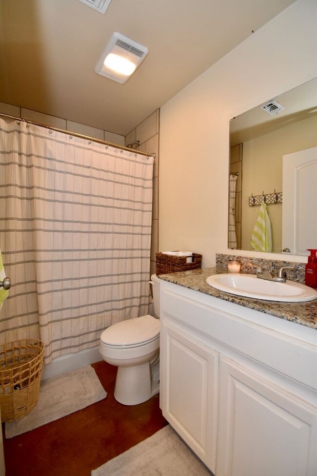 Building Photo - 3 Bed, 2 Bath Home in Ruston