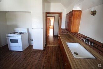 Building Photo - 3906 W Courtland Ave