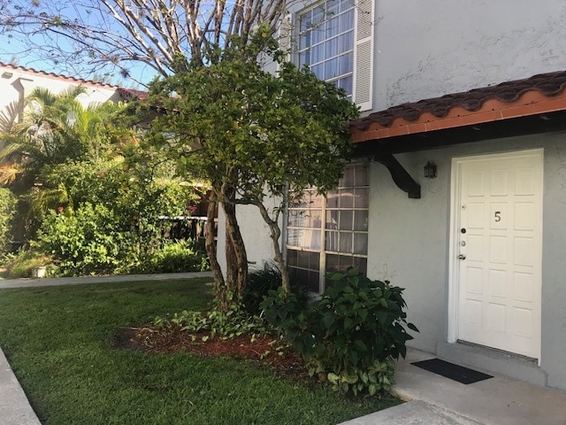 Building Photo - 10838 N Kendall Dr