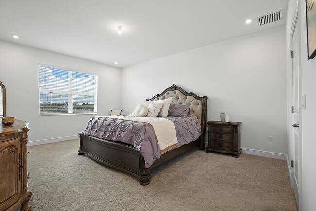 Building Photo - 3550 NW Solange Ct