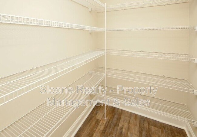 Building Photo - 4133 Rigsby Ln
