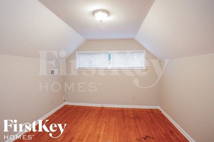 Building Photo - 2021 Tammwood Dr