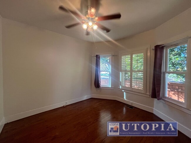 Building Photo - Charming Victorian Home with 3 bedrooms an...