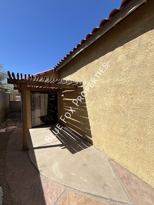 Building Photo - 4780 W Lessing Ln