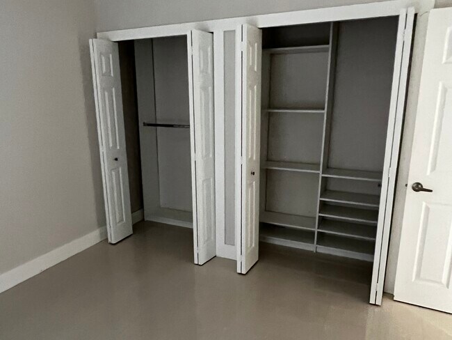 Building Photo - 7250 SW 94th Pl