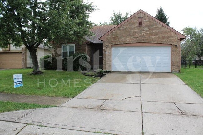 Building Photo - 10311 Park Valley Dr