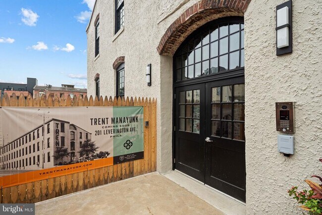 Building Photo - 201 Leverington Ave