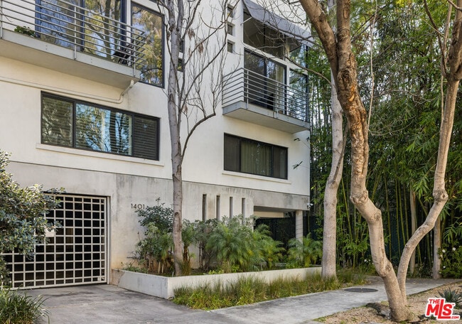 Building Photo - 1401 Camden Ave