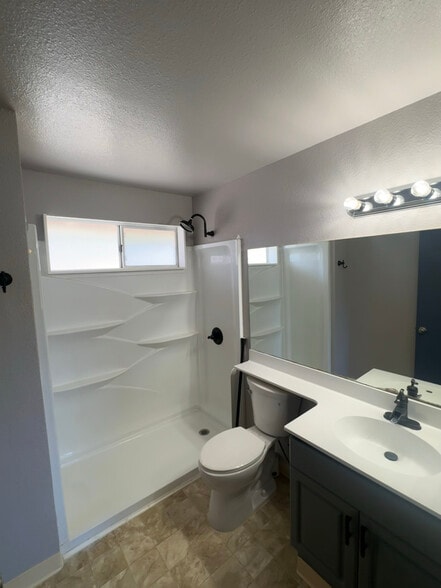 Building Photo - 87-366-366 Kulawae St