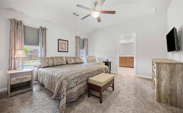 Building Photo - 636 Lazy River Dr