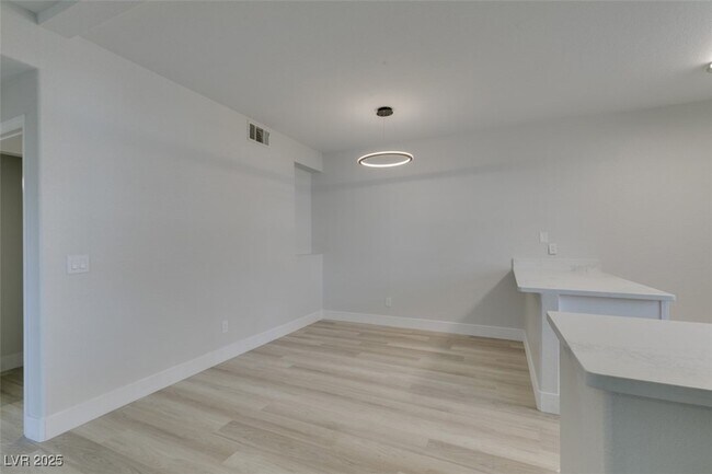 Building Photo - 2251 Wigwam Pkwy