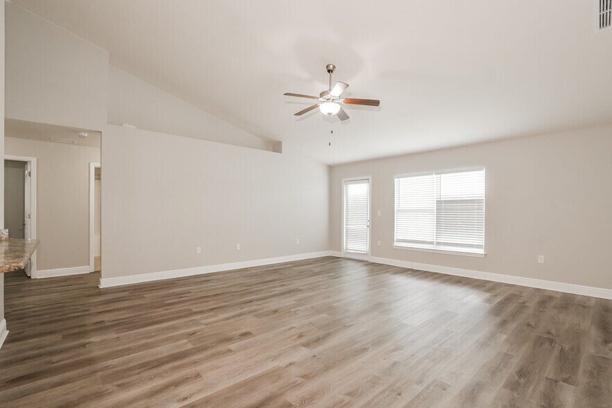 Building Photo - 509 Edith Dr