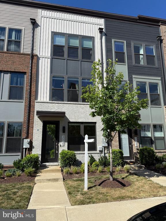 Building Photo - 2505 Nicholson St