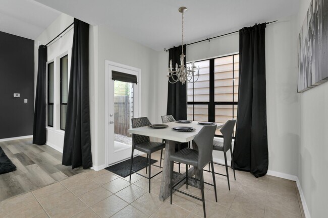 Building Photo - 3607 Cedar Flats Ln