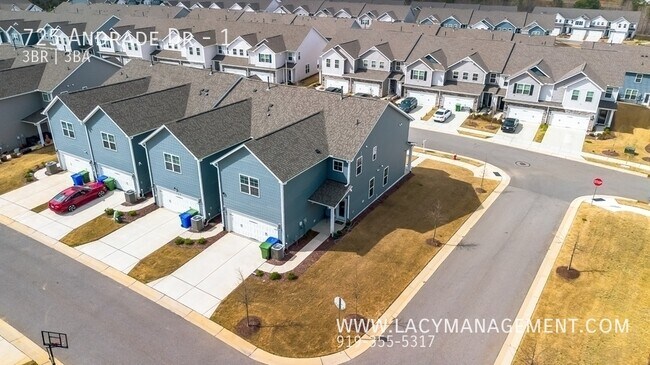 Building Photo - 725 Andrade Dr