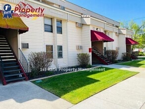 Building Photo - 1681 N Laurel St