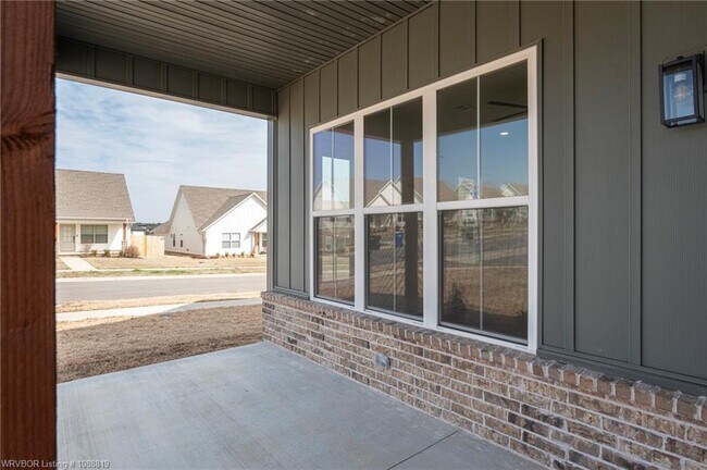 Building Photo - 6801 Fir St