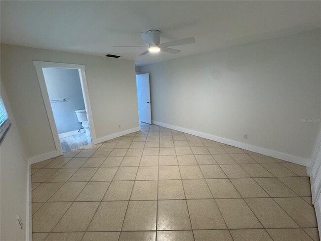 Building Photo - 509 E Park Dr