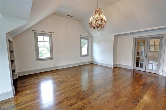 Building Photo - 1178 Chambord Way NE