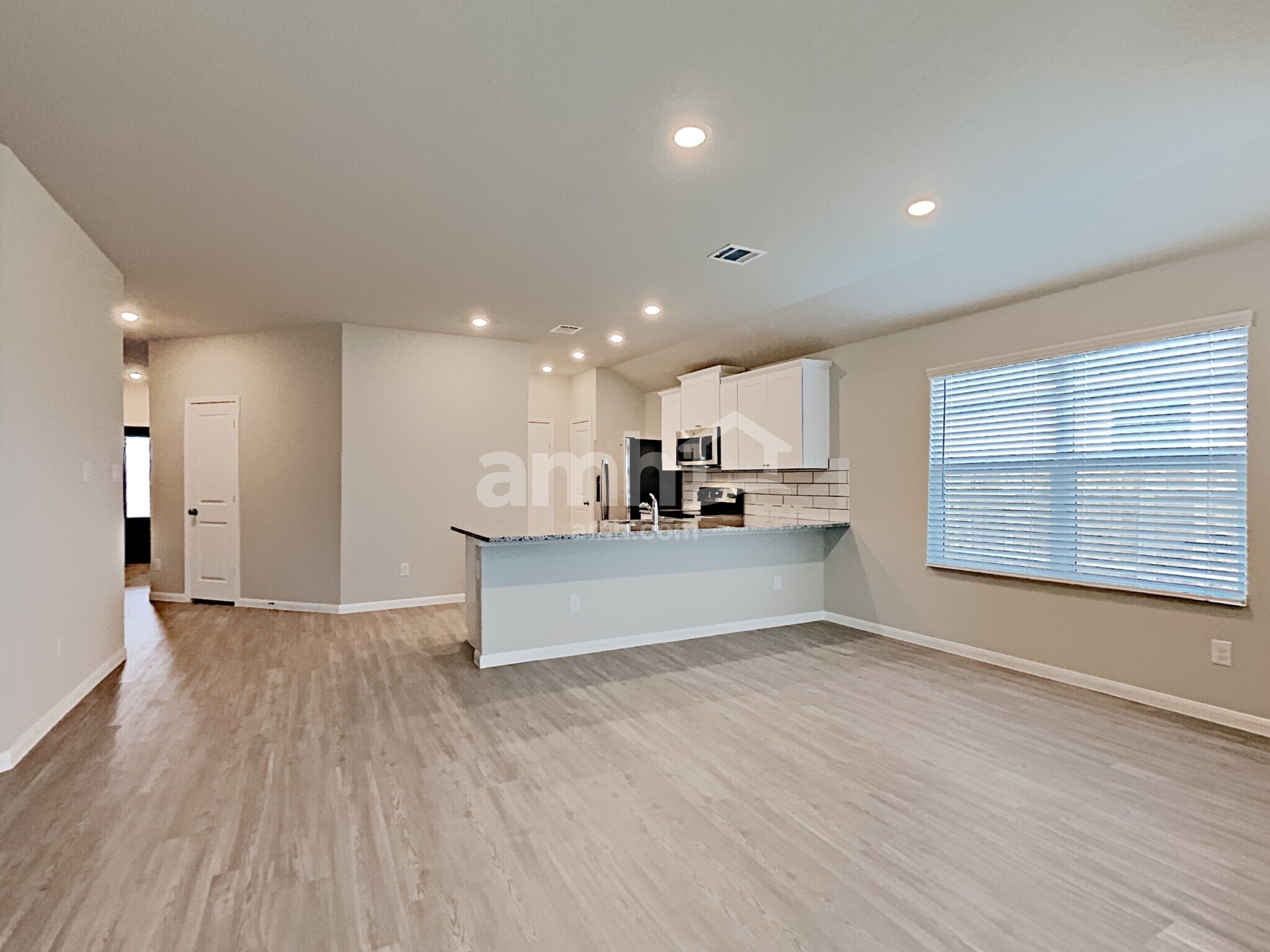 Building Photo - 2713 Iberia Ct