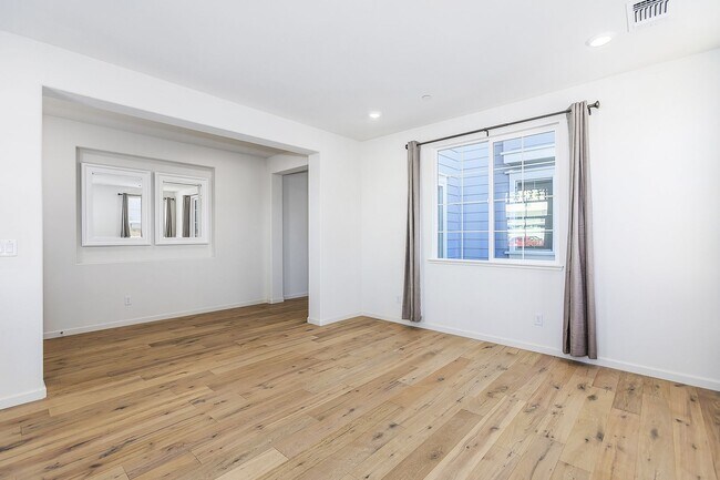 Building Photo - Stunning Executive Style Home in Fremont – Ardenwood Neighborhood!