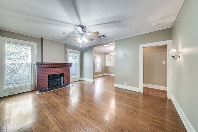 Building Photo - BEAUTIFUL HOME IN BLUEBONNET HILLS, ALAMO HEIGHTS