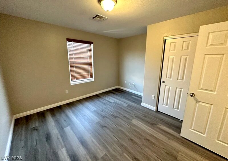 Building Photo - 4998 Tioga Pass Ave