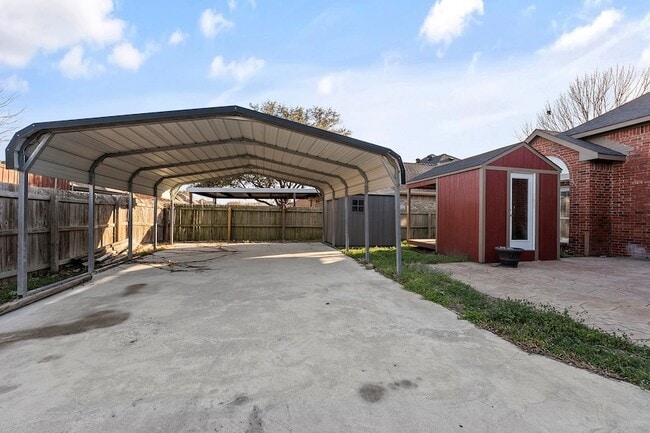 Building Photo - 1226 Rivercrest Dr