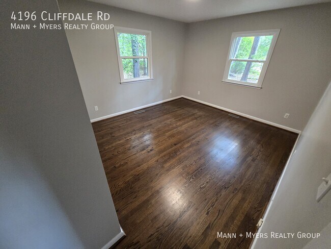 Building Photo - 4196 Cliffdale Rd