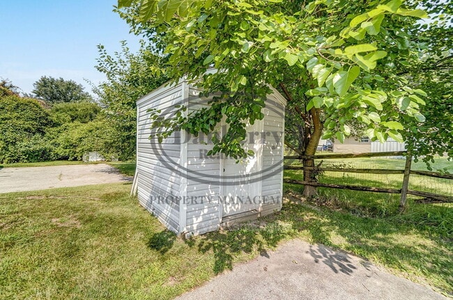 Building Photo - 3612 Willow Run Dr