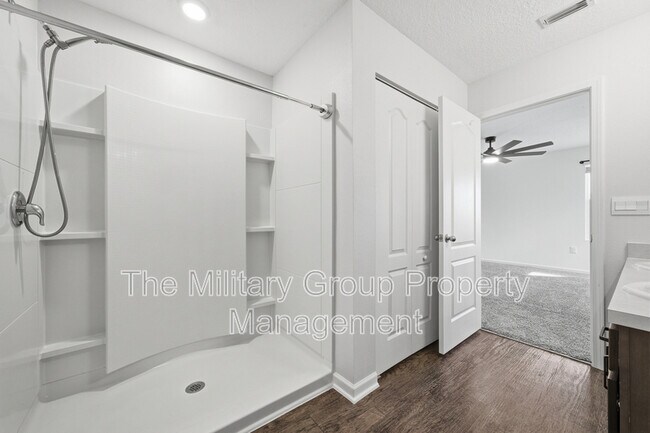Building Photo - 15729 Equine Gait Dr