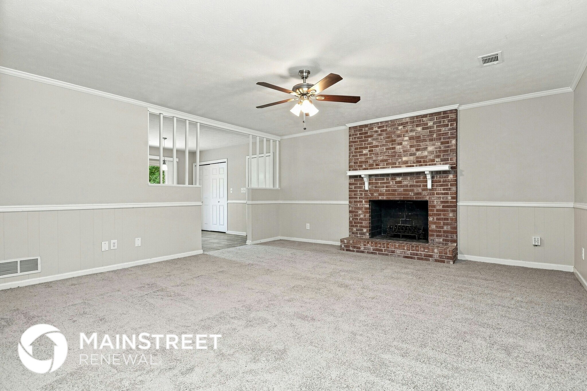 Building Photo - 795 Cedar Lake Dr SE