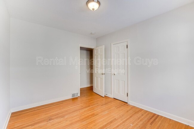 Building Photo - 3714 Kipling Ave