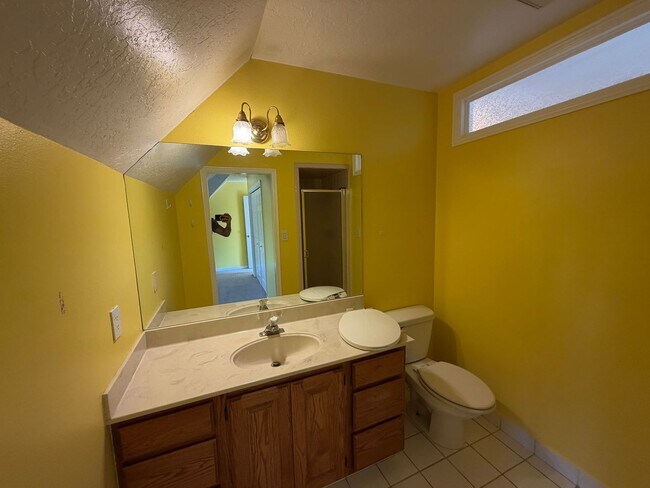 Building Photo - 479 S Palisade Dr