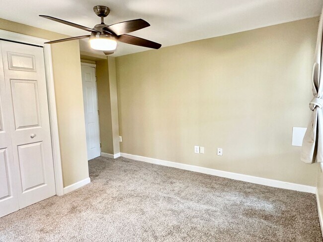 Building Photo - 2 Bed 1 Bath Adams Morgan