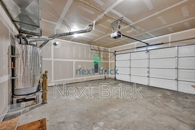 Building Photo - 19221 25th Dr SE
