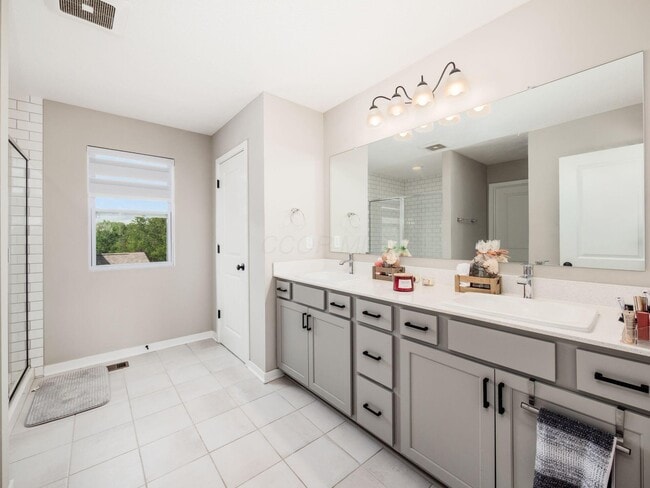 Building Photo - 7233 Celebration Dr