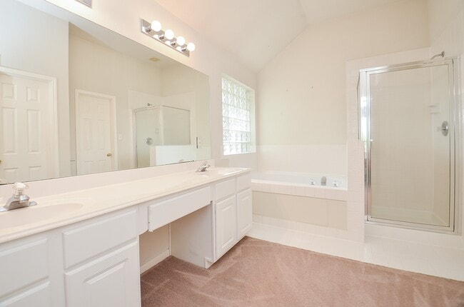 Building Photo - 5819 Mitre Peak Ln