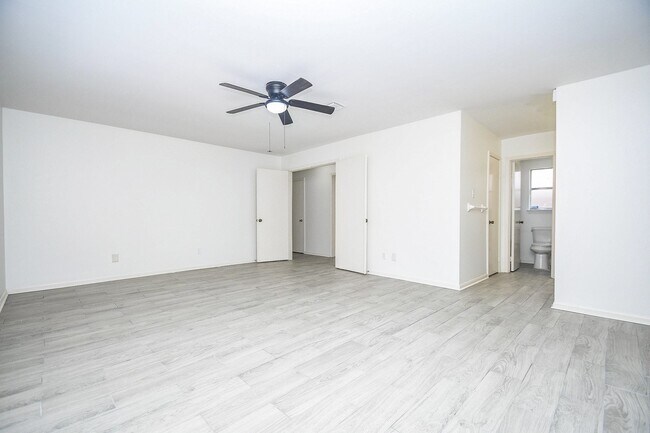 Building Photo - 21327 Park Tree Ln