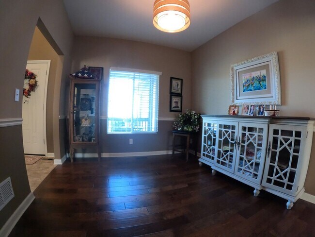 Building Photo - Home For Rent La Vista