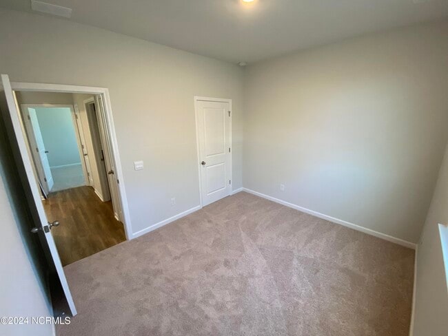 Building Photo - 2067 Bella Pt Dr