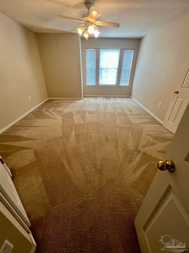 Building Photo - 6213 Cottage Woods Dr