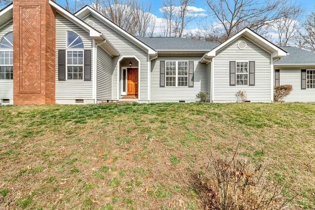 Building Photo - 12 Bethel Dr