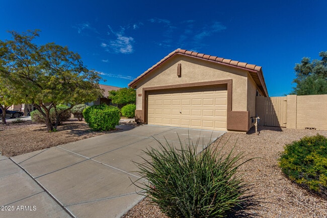 Building Photo - 12712 S 175th Dr