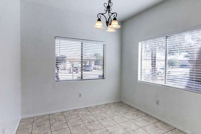 Building Photo - Rancho Sahuarita Home