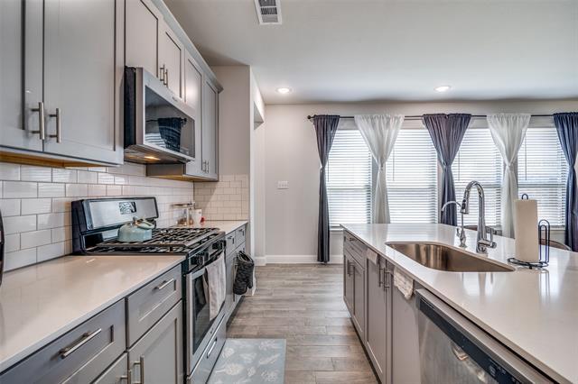 Building Photo - 1069 Norias Dr