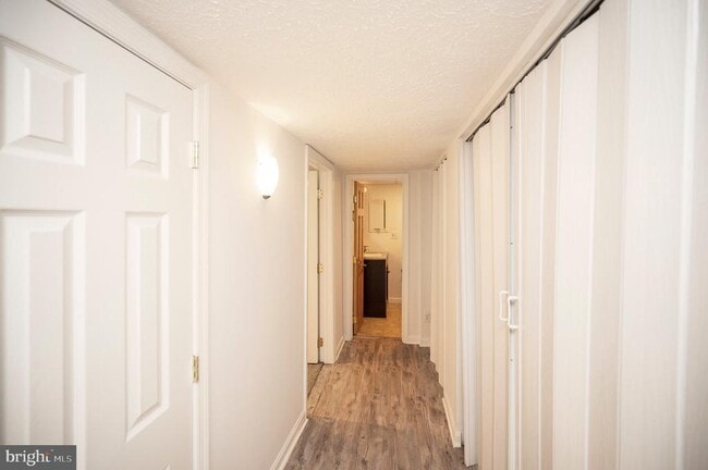 Building Photo - 503 Harrison Cir