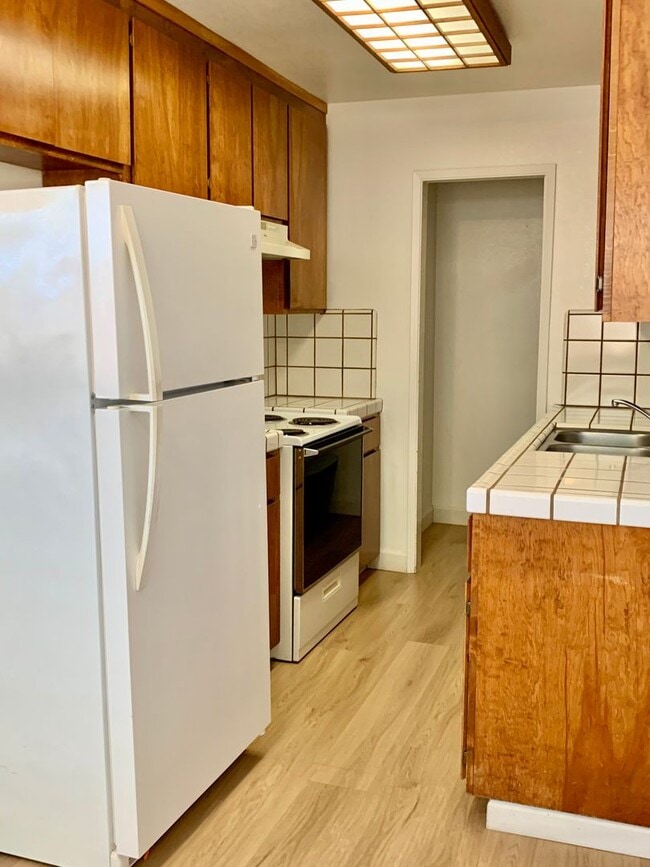Building Photo - 1471 Gabilan Dr