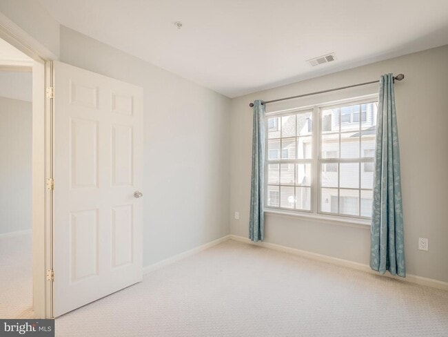 Building Photo - 12139 Amber Ridge Cir